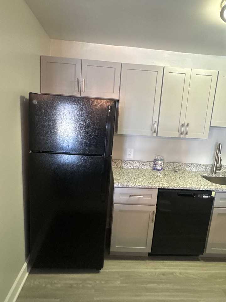 Hewitt Gardens Apartments - Photo 4 of 48