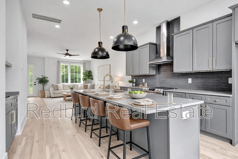 2042 Mckinley St - Photo 2 of 25