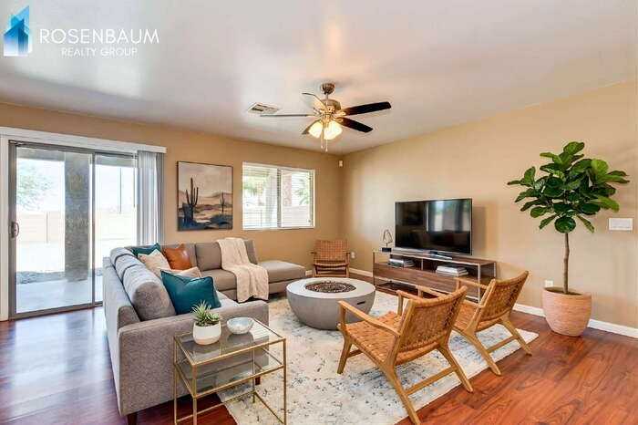 538 E Dragon Springs Dr - Photo 3 of 20