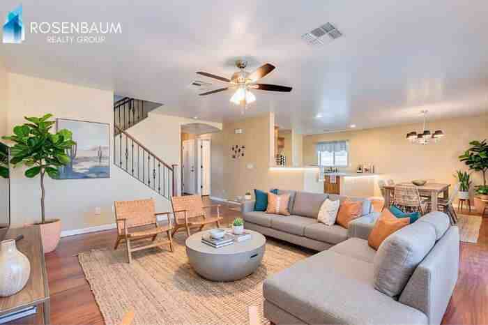 538 E Dragon Springs Dr - Photo 4 of 20