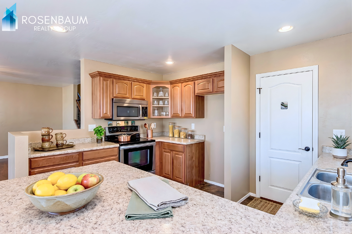 538 E Dragon Springs Dr - Photo 7 of 20