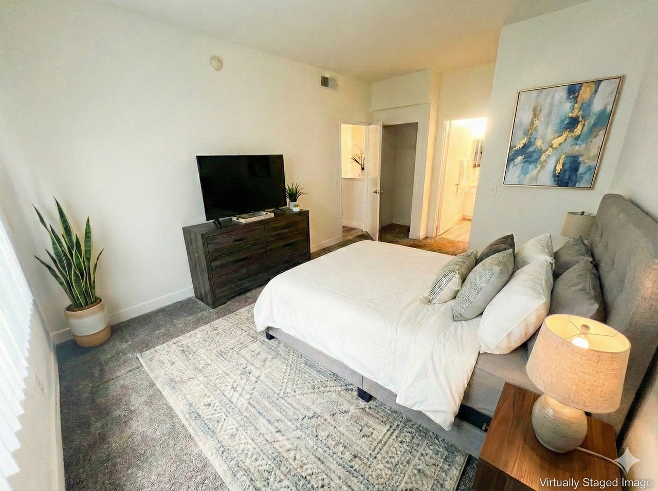 Cambridge Court Apartments - Photo 4 of 31