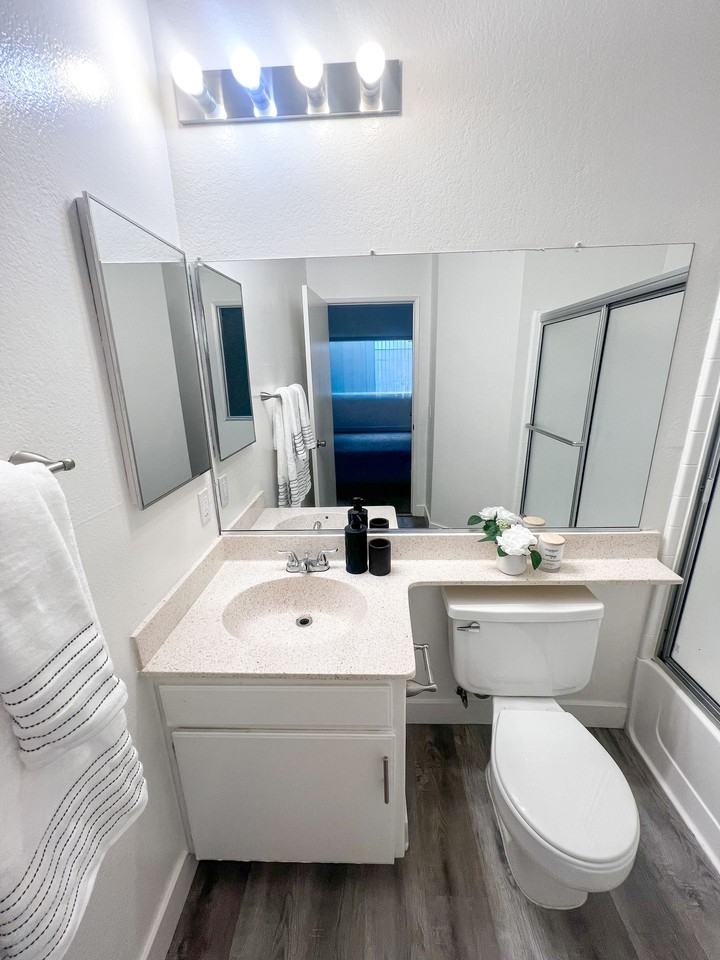 Cambridge Court Apartments - Photo 6 of 31