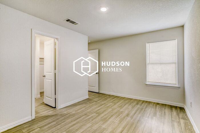 345 Cartersville St - Photo 6 of 14