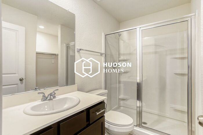 345 Cartersville St - Photo 7 of 14