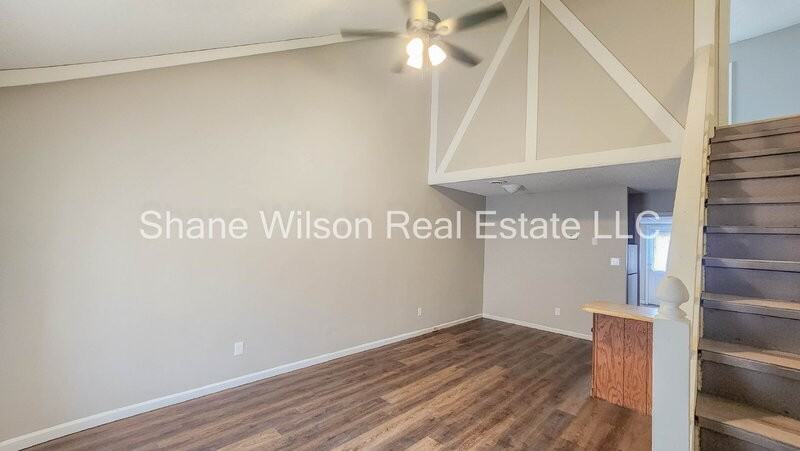 3321 Steeple Cir Ne - Photo 2 of 11