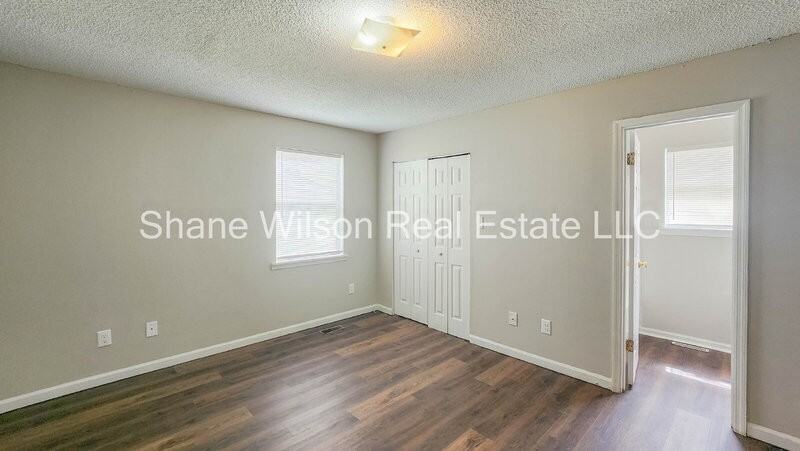 3321 Steeple Cir Ne - Photo 7 of 11