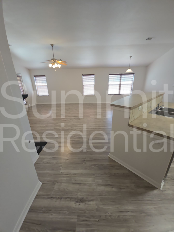 514 Hidden Brook Ln - Photo 3 of 25