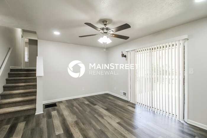 2101 Ann Ct Se - Photo 4 of 17