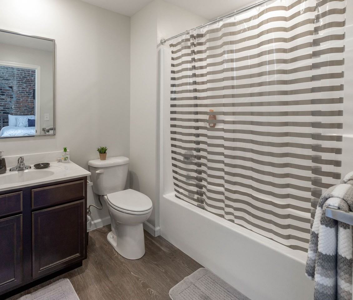 108 W 6th Street - Photo 7 of 12