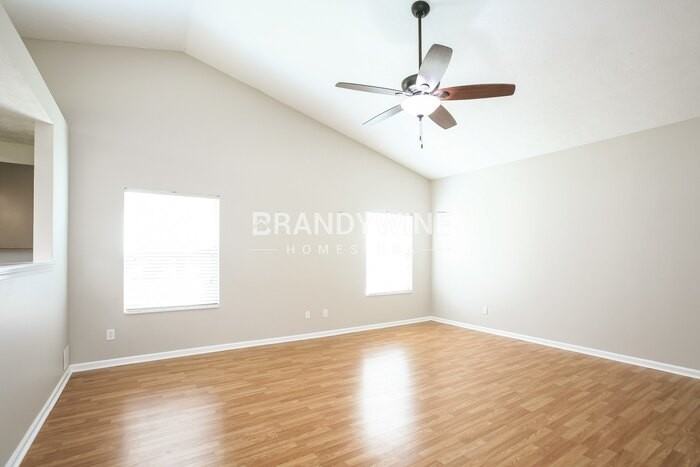 3236 Weller Dr - Photo 3 of 20