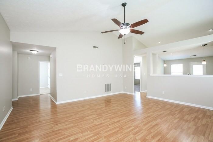 3236 Weller Dr - Photo 5 of 20