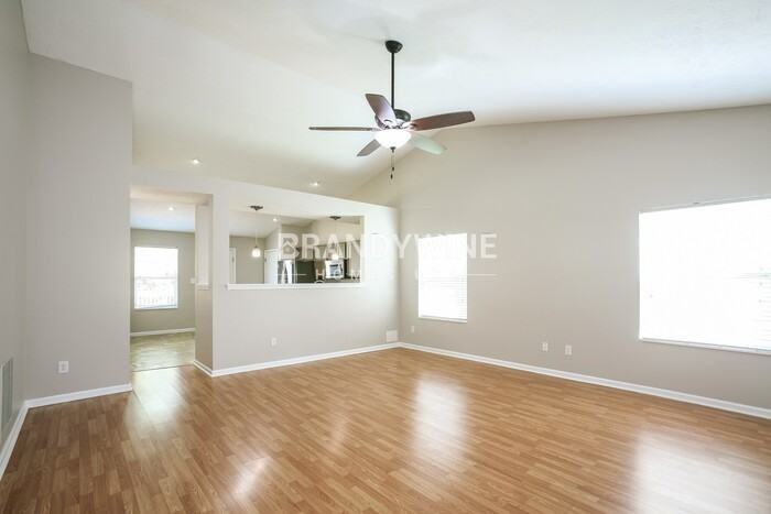 3236 Weller Dr - Photo 6 of 20