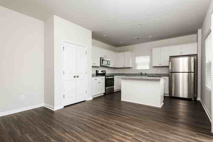 267 Clydesdale Cir - Photo 6 of 14