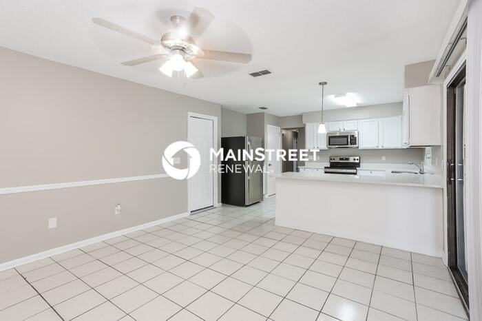 2146 Saye Dr - Photo 4 of 15