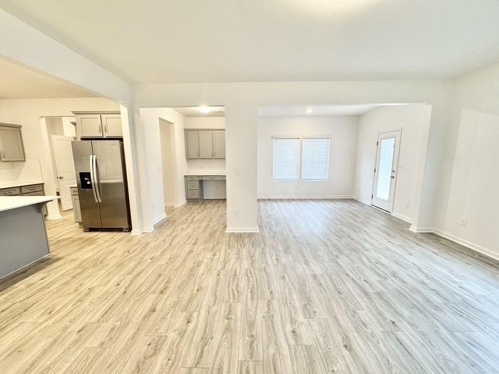 119 Gaelic Dr - Photo 3 of 10