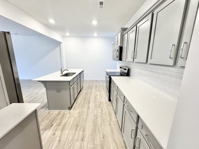 119 Gaelic Dr - Photo 5 of 10