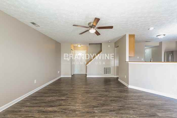 2733 Dawnlake Dr - Photo 3 of 20