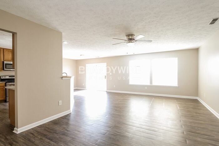 2733 Dawnlake Dr - Photo 5 of 20