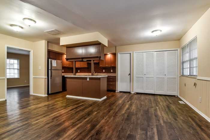 3232 Bluebell Ln - Photo 5 of 8