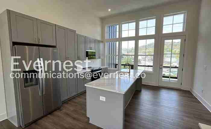 724 Belletrace Cir - Photo 2 of 22