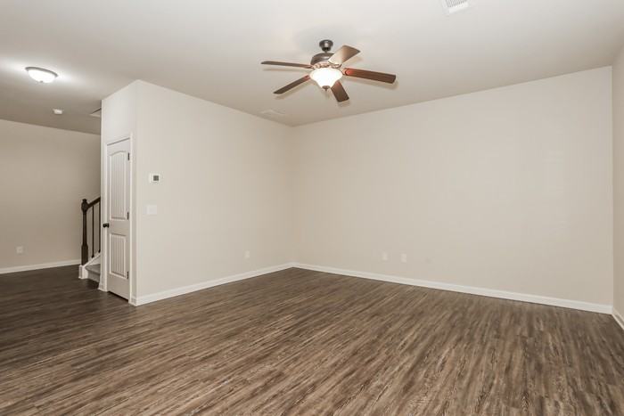 428 Concord Ter - Photo 5 of 16