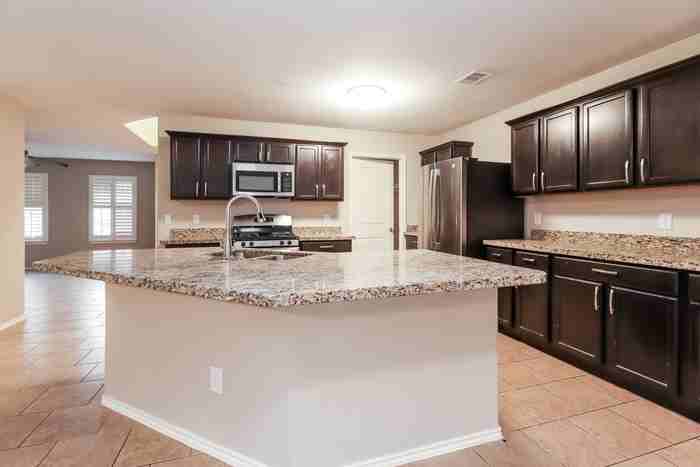 19194 Shire Horse Blvd - Photo 6 of 16