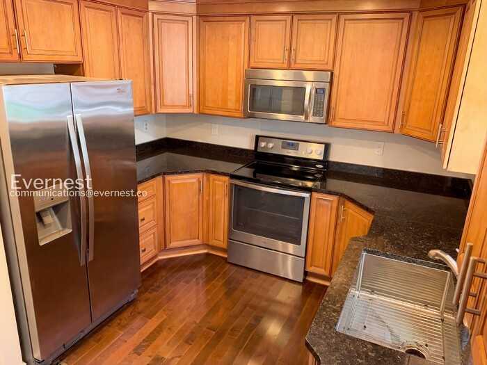 2316 Horsley Dr - Photo 2 of 17