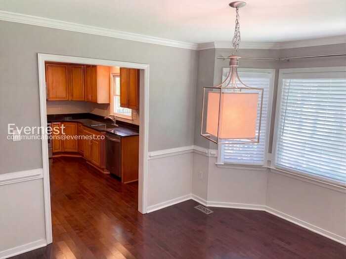 2316 Horsley Dr - Photo 4 of 17