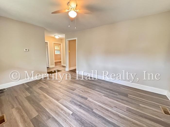 3611 Hydrangea St - Photo 3 of 13