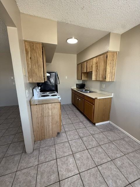 5711 E 26th St #B - Photo 6 of 16