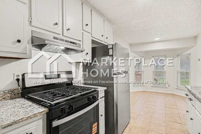 145 Springvalley Way - Photo 7 of 22