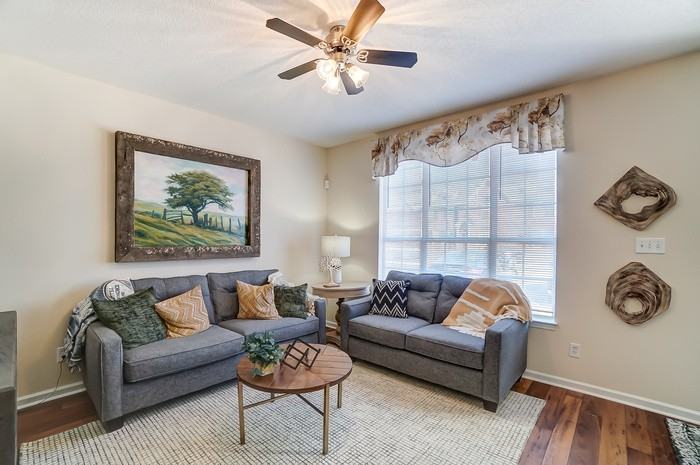 1880 Arbors Dr #B - Photo 5 of 31