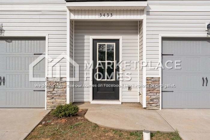 3433 Briar Rose Ct - Photo 3 of 26