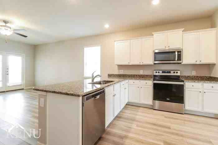 25402 Cypress Bend Dr - Photo 3 of 19