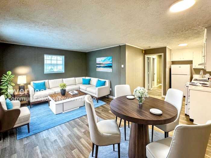 5006 Alan Dr #C - Photo 3 of 11