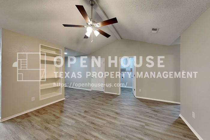 1205 Stone Creek Dr - Photo 5 of 20