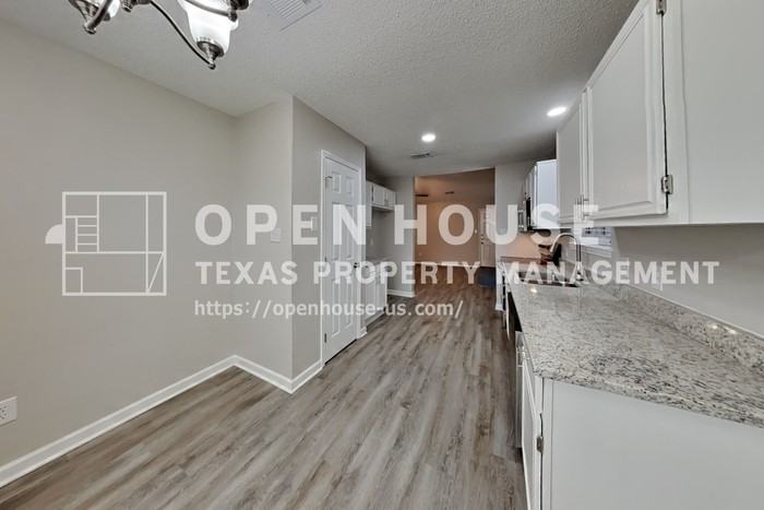 1205 Stone Creek Dr - Photo 7 of 20