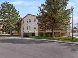 featured image of 816 E Gatewood Dr #816