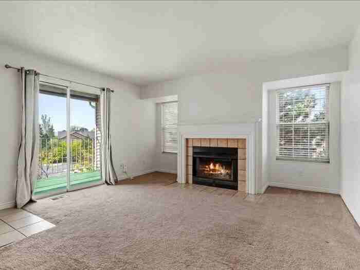 816 E Gatewood Dr #816 - Photo 4 of 19