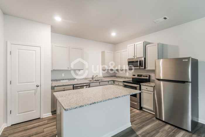 Heard Ln - Photo 7 of 17