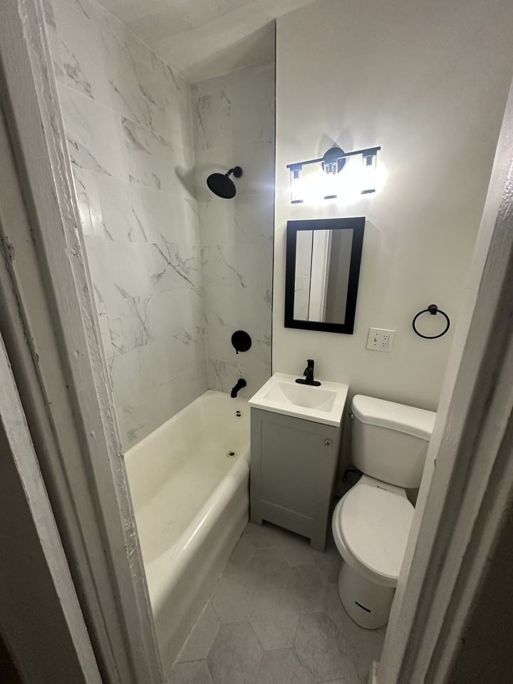 5950 Hohman Ave #401 - Photo 3 of 4