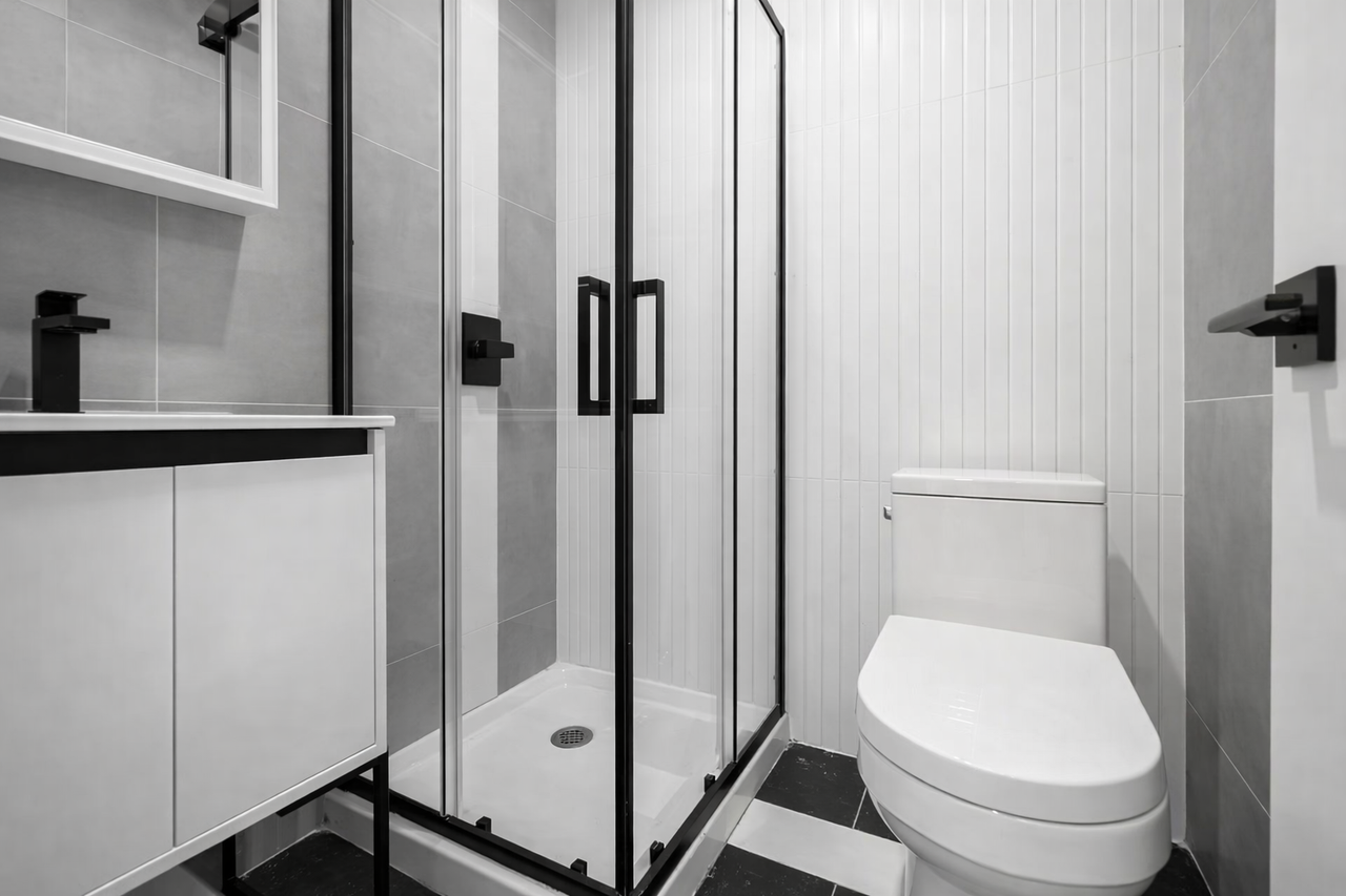 727 Dekalb Ave #3 - Photo 2 of 7