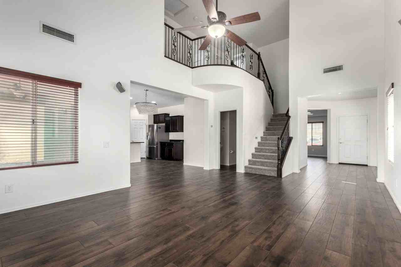 16306 N 73rd Dr #NA - Photo 4 of 36