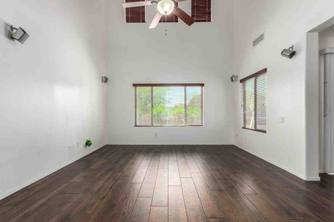 16306 N 73rd Dr #NA - Photo 5 of 36