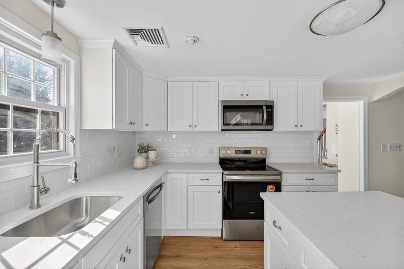 39 Soundview Ave #NA - Photo 2 of 39