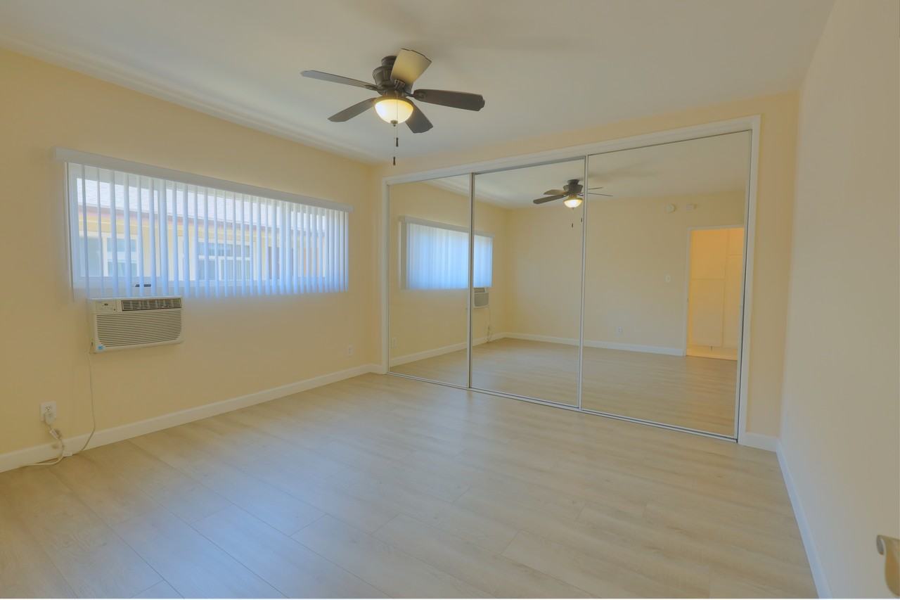 4808 Riverton Ave #7 - Photo 2 of 7