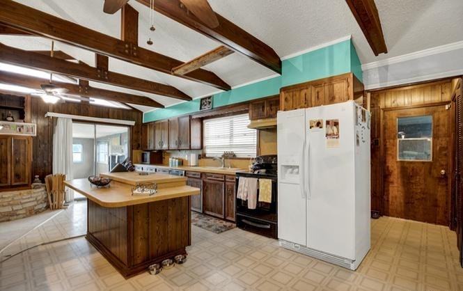 1010 Country Oak Dr #NA - Photo 3 of 20