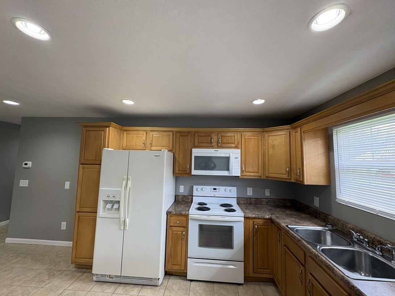 1106 Spring Valley Dr #B - Photo 7 of 16