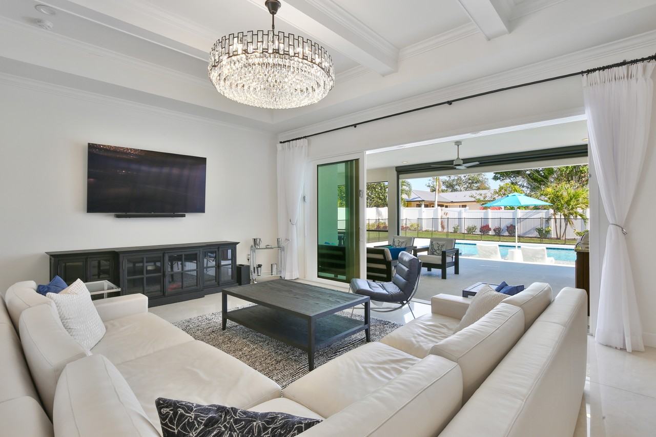 1115 Mallorca Dr #NA - Photo 6 of 37